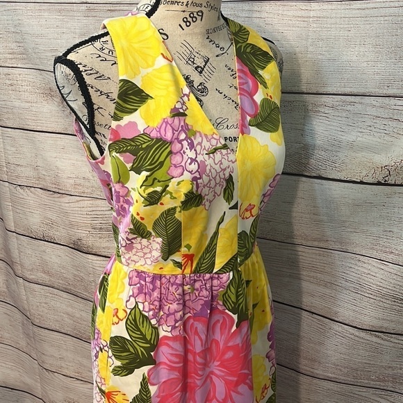 Milly of NY Dress Hydrangea Floral Sleeveless Yellow Size 2 V-neck - Picture 3 of 10